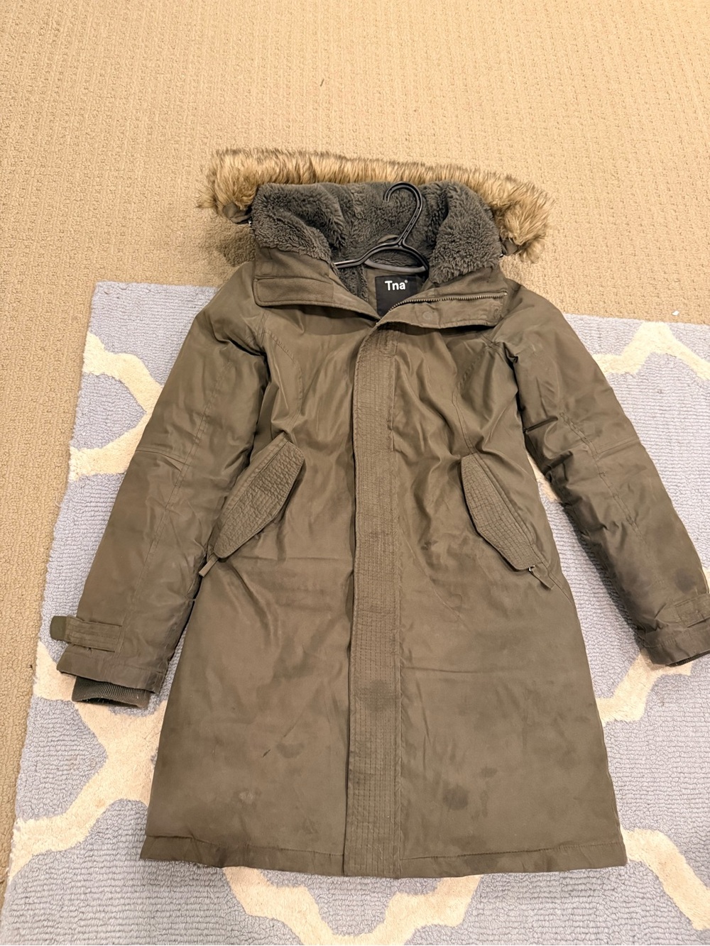 Aritzia TNA Olive Green Faux-Fur Trim Parka